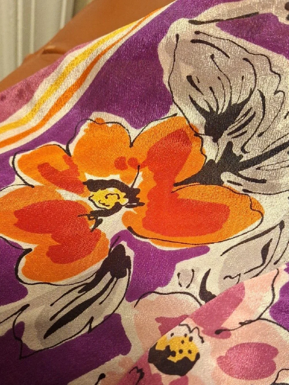 Oscar de la Renta lightweight silk